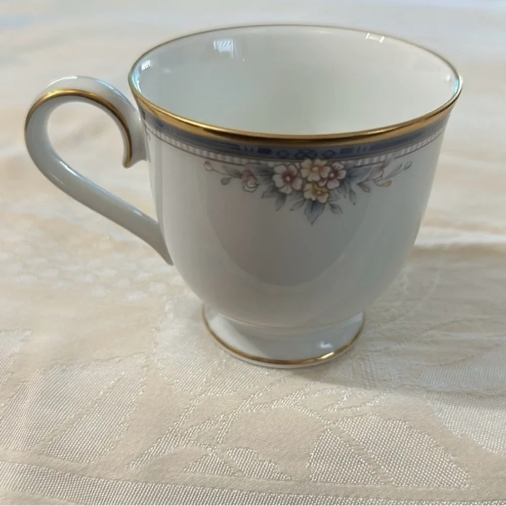 Noritake Ontario China ~ ONE 4-piece place setting - Picture 7 of 9